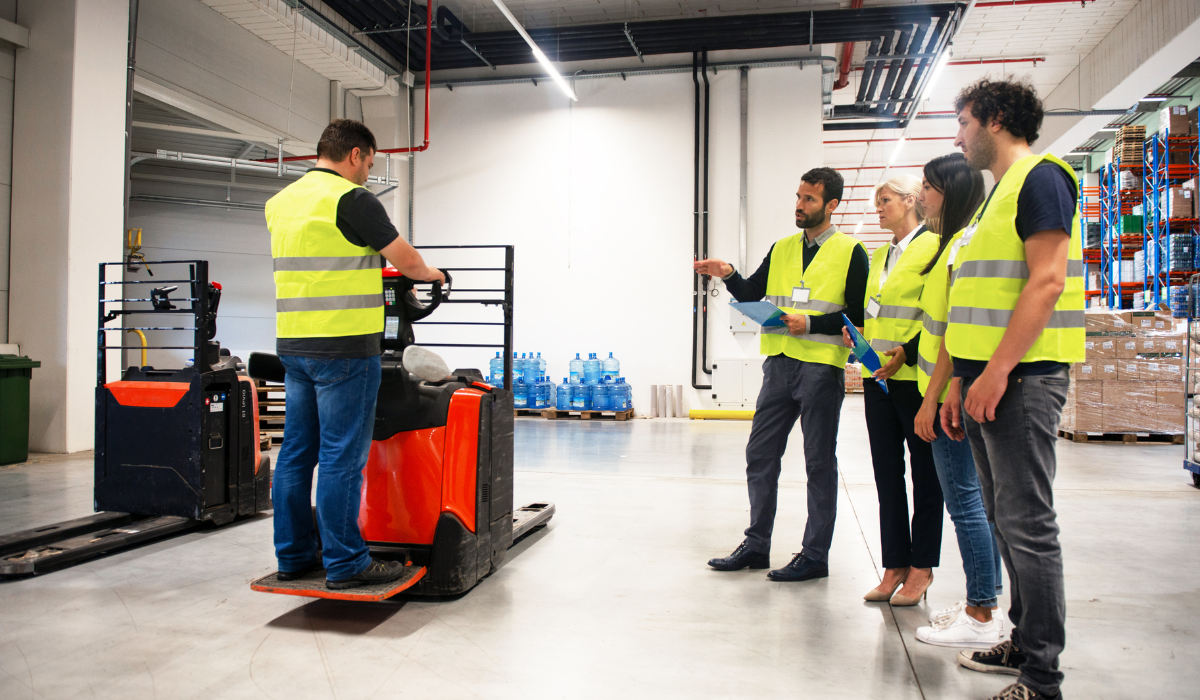 Chariot élévateur et sécurité : prévenir les risques pour protéger les équipes